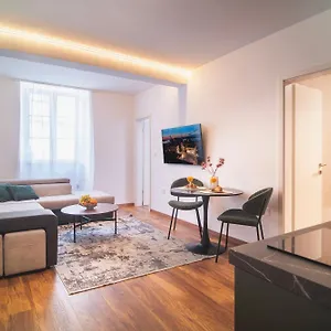 da-arena-premium-apartments-with-free-parking-brand-new.in-istria.net/
